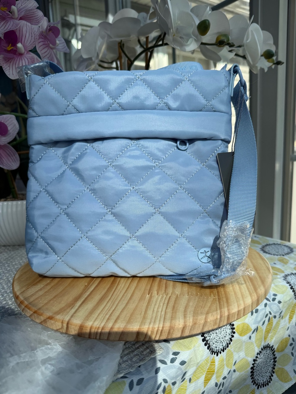 NWT Danskin Diamond Quilted Crossbody - Light Blue